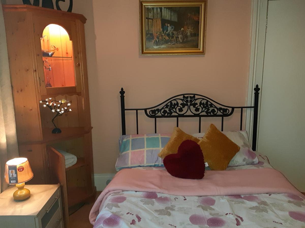 Phoenix Nights Guest House Barrow-in-Furness Εξωτερικό φωτογραφία